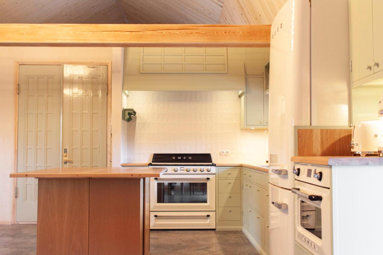 Pinewood Guesthouse Mantsala Екстериор снимка